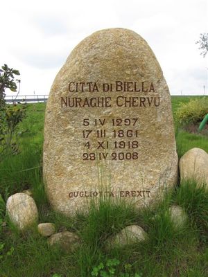 Biella, Nuraghe Chervu, pietra dedicatoria