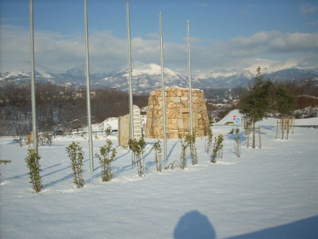 nuraghe innevato