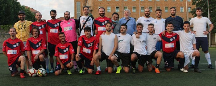 atleti di Su Nuraghe Calcio Biella e Team Rocket