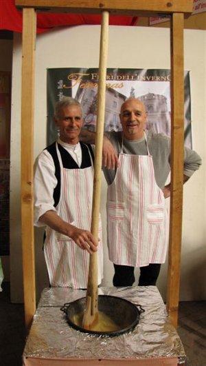 preparazione torrone di Tonara