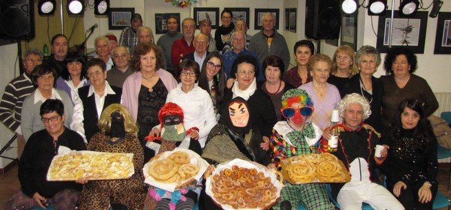 partecipanti al Carnevale degli adulti di Su Nuraghe