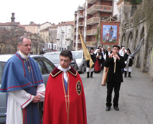 processione e momenti della partecipazione dei Sardi alla novena di San Giuseppe di Riva