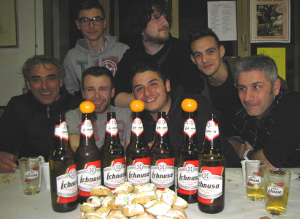 Ragazzi a Su Nuraghe, momento di relax