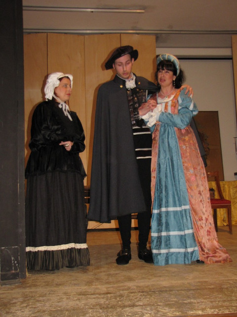 Biella, personaggi del Rigoletto al teatro Don Minzoni
