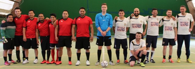 Su Nuraghe Calcio Biella e F.S. Vacilon con al centro l'arbitro Matteo Romano