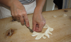  Tertenia, preparazione del pane per la mensa nuziale