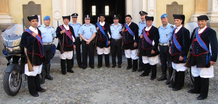 Fucilieri di Su Nuraghe e Agenti della Polizia Penitenziaria della Caserma A. Salaris di Biella