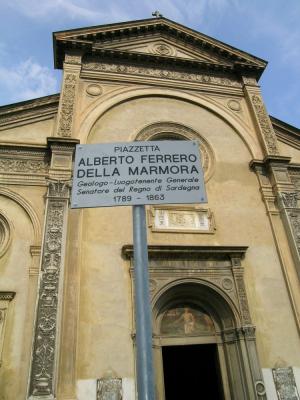 Biella, basilica di san Sebastiano, piazzetta Alberto Ferrero della Marmora