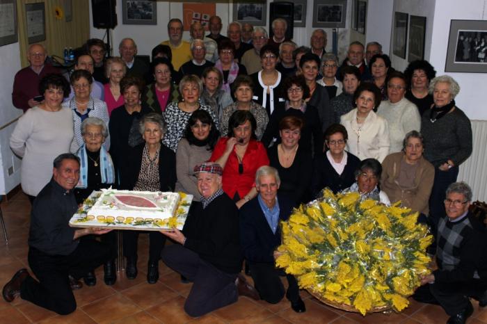 Donne, torta e mimose a Su Nuraghe