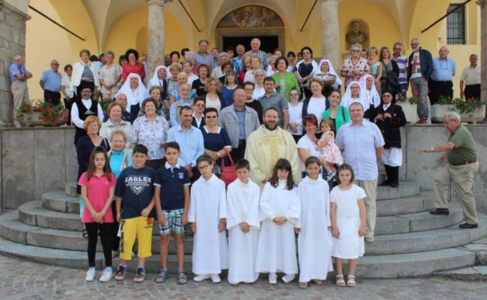 Bioglio, partecipanti alla festa di fra' Nicola da Gesturi