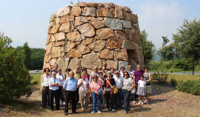 Biella, foto ricordo a Nuraghe Chervu