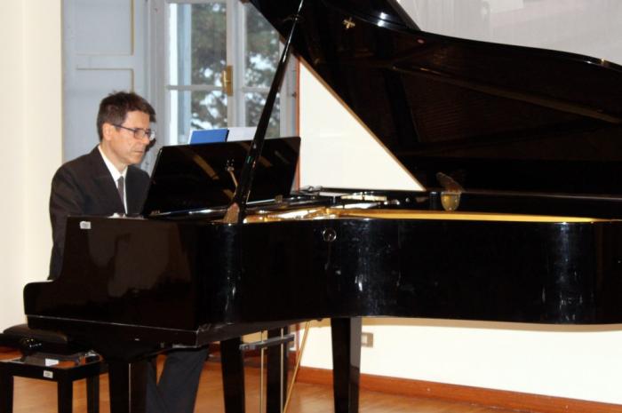 Lucio Garau al pianoforte