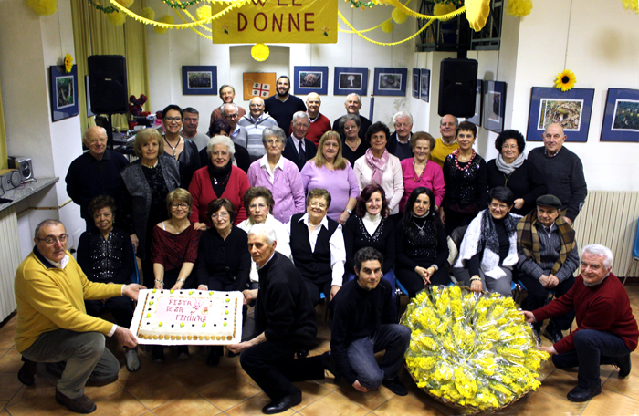 partecipanti alla festa della donna