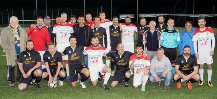 Su Nuraghe Calcio Biella e Threetrees Team con dirigenti e arbitro