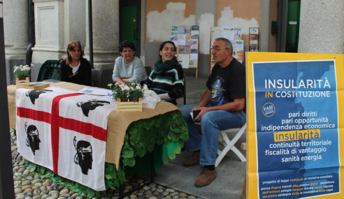 Biella, banchetto raccolta firme Insularità in Costituzione