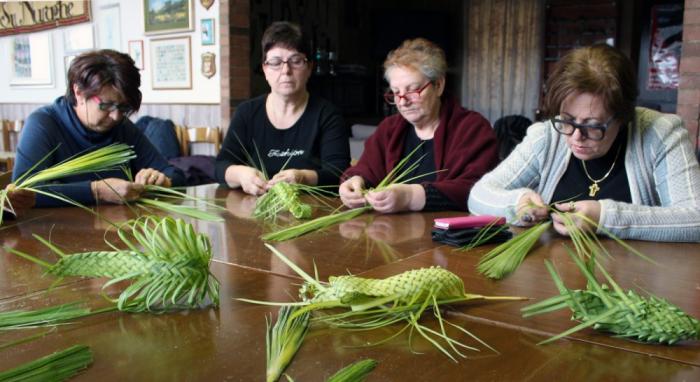 Biella, intreccio di palme filadas alla sarda