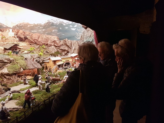 visitatori al Presepio di Pettinengo