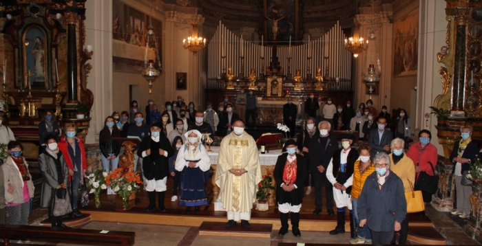 Bioglio, partecipanti alla festa di fra' Nicola da Gesturi